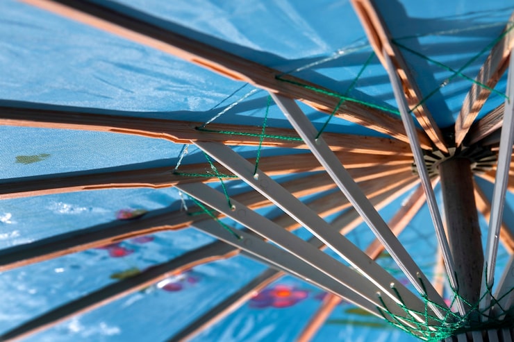 Как сделать козырек над крыльцом из поликарбоната